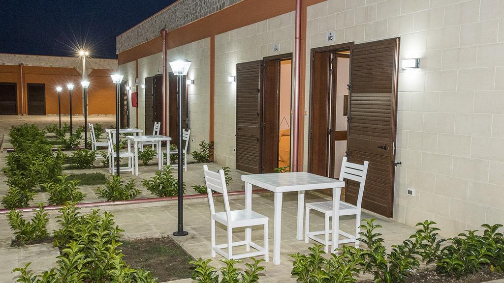 Agriturismo Tenuta Don Giovanni Melendugno Eksteriør billede